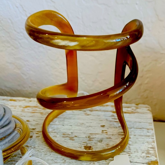 Acrylic Resin Cuff Bracelet - Picture 1 of 1